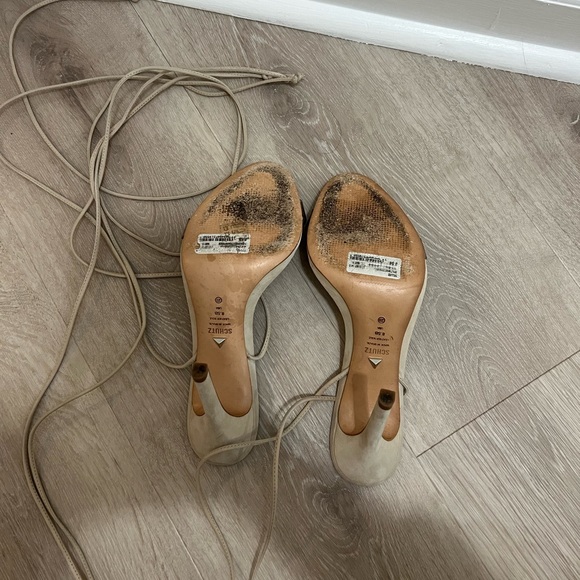 Schutz X Revolve Felice Sandal - Picture 7 of 7